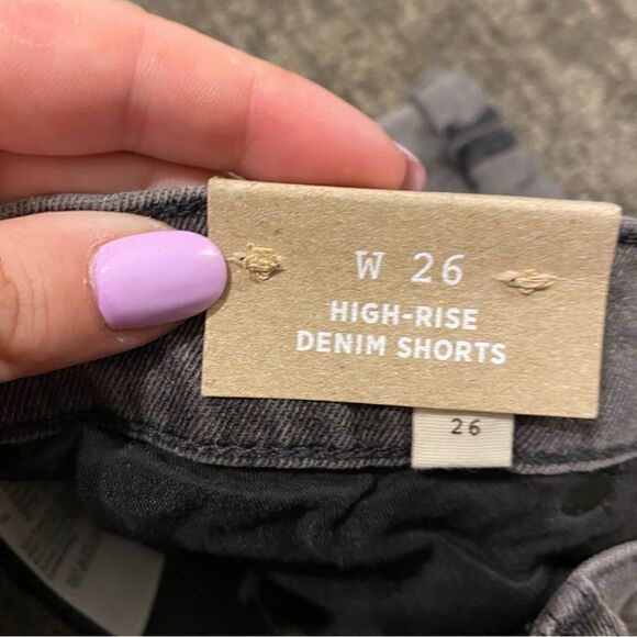 Madewell High Rise Cuffed Denim Shorts - Picture 10 of 10